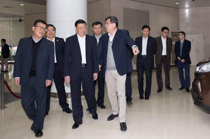 应勇调研尊龙凯时集团：实现可持续发展，成为世界著名汽车集团，还得靠这个